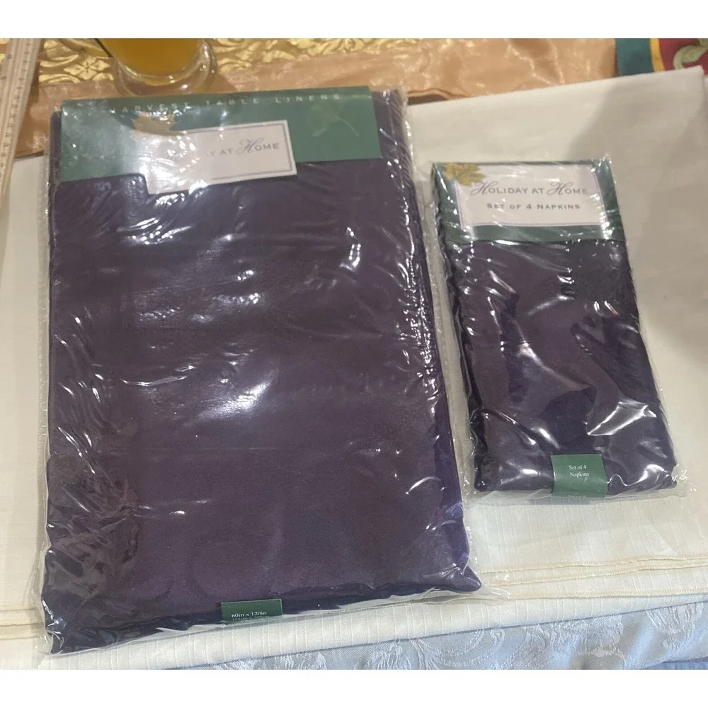 Harvest Table Cloth & 4 Napkins Linens Purple Holiday At Home 60